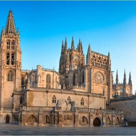 Vivienda De Uso Turistico En El Corazon De Burgosアパートメント エクステリア 写真